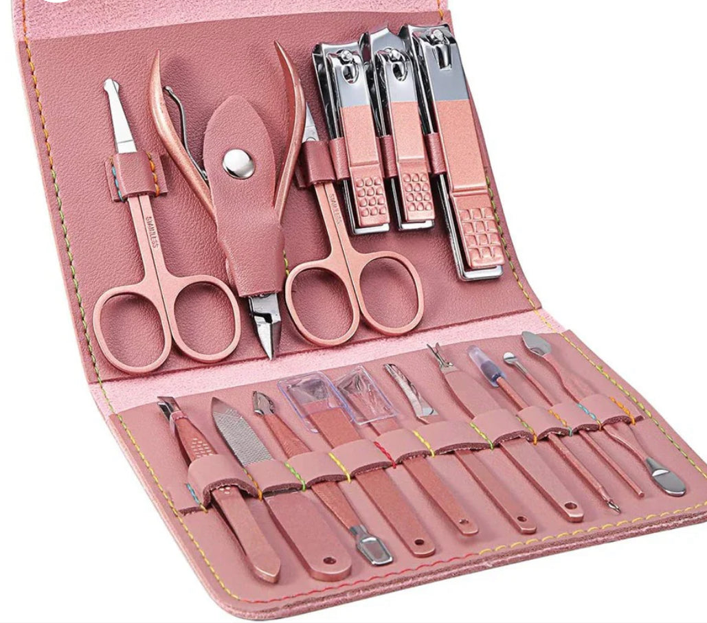 Nail Care Kit 16 pcs